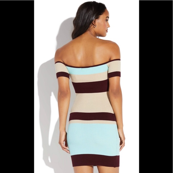 NWT JustFab Short Sleeve Color Block Knit Dress - Picture 4 of 5